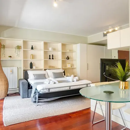 Citylife Prime Studio - In Front Of The Shopping District With Big Terrace And Gym Apartman