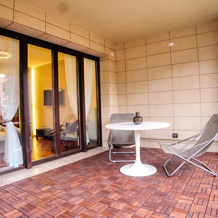 아파트 Citylife Prime With Big Terrace *